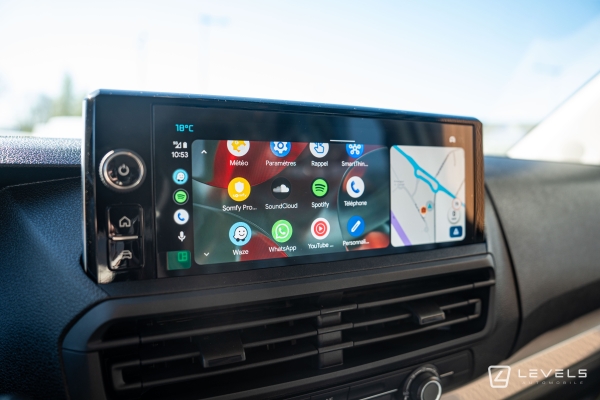 Utilitaire Citroën Jumpy M 2.2L 180 CH Cabine Approfondie 5 places EAT8 - 32908 € HT