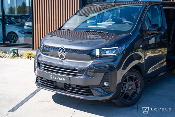 Utilitaire Citroën Jumpy M 2.2L 180 CH Cabine Approfondie 5 places EAT8 - 32908 € HT