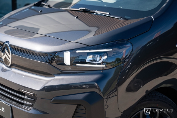 Utilitaire Citroën Jumpy M 2.2L 180 CH Cabine Approfondie 5 places EAT8 - 32908 € HT