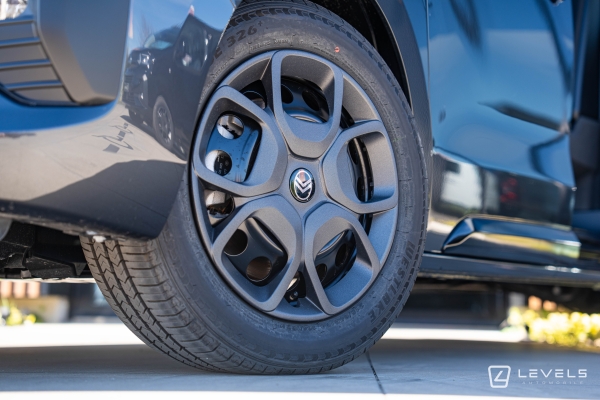 Utilitaire Citroën Jumpy M 2.2L 180 CH Cabine Approfondie 5 places EAT8 - 32908 € HT