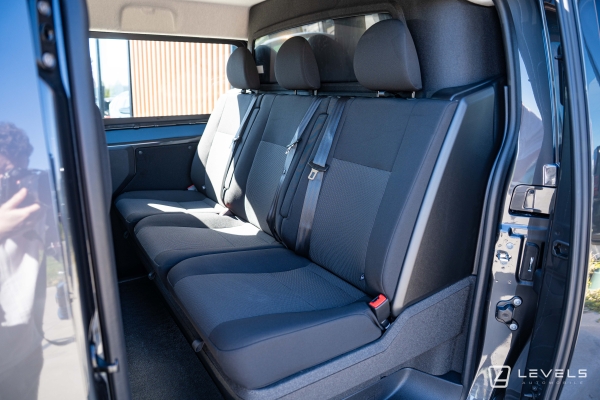 Utilitaire Citroën Jumpy M 2.2L 180 CH Cabine Approfondie 5 places EAT8 - 32908 € HT