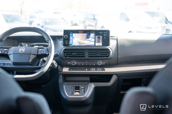 Utilitaire Citroën Jumpy M 2.2L 180 CH Cabine Approfondie 5 places EAT8 - 32908 € HT