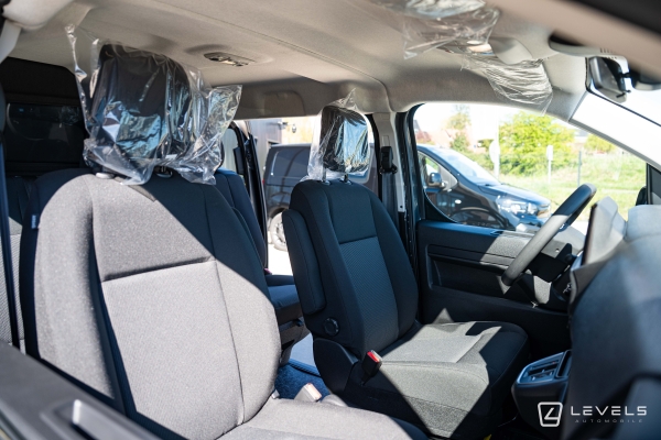 Utilitaire Citroën Jumpy M 2.2L 180 CH Cabine Approfondie 5 places EAT8 - 32908 € HT