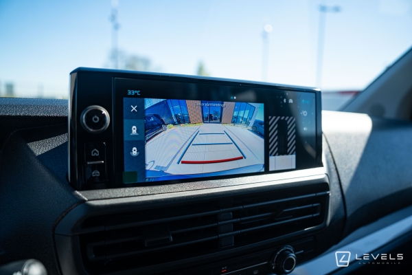 Utilitaire Citroën Jumpy M 2.2L 180 CH Cabine Approfondie 5 places EAT8 - 32908 € HT