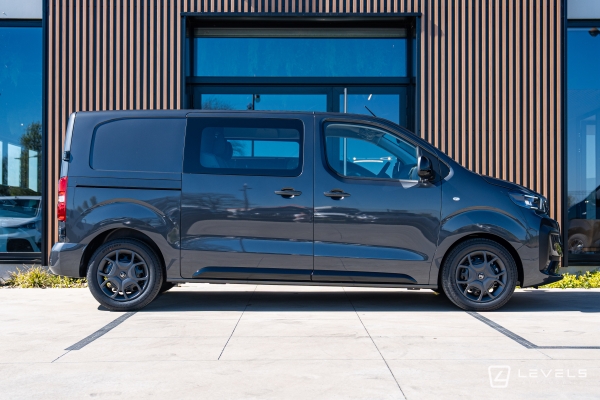 Utilitaire Citroën Jumpy M 2.2L 180 CH Cabine Approfondie 5 places EAT8 - 32908 € HT