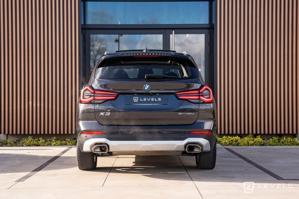 BMW X3 xDrive30e 292 ch Business Design BVA8