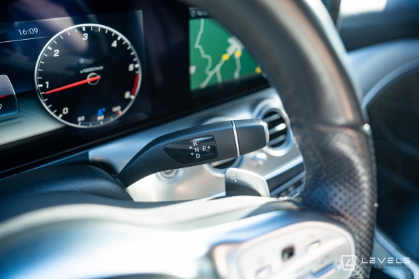 Mercedes Classe E 200D 160 Ch  AMG LINE