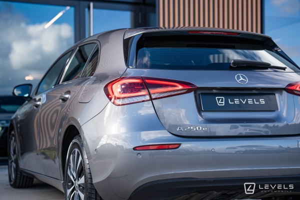 Mercedes Classe A 250e Progressive Line 8G DCT