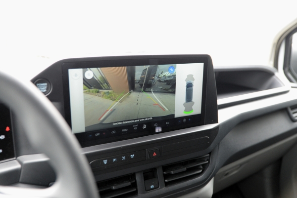 Utilitaire FORD Transit Custom 136ch Fourgon tôlé 280 L1H1 2.0 EcoBlue 25825€ HT