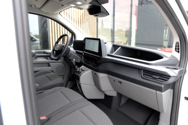 Utilitaire FORD Transit Custom 136ch Fourgon tôlé 280 L1H1 2.0 EcoBlue 25825€ HT