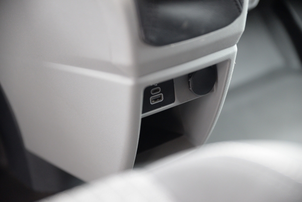 Utilitaire FORD Transit Custom 136ch Fourgon tôlé 280 L1H1 2.0 EcoBlue 25825€ HT