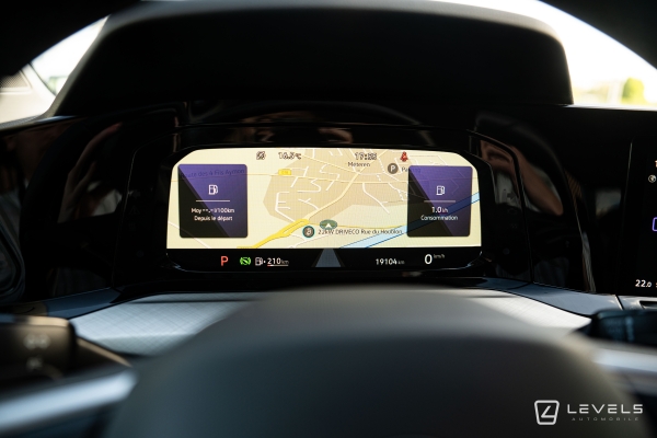  Volkswagen Golf 8 1.0 eTSI 110ch DSG7 Life Business