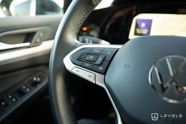  Volkswagen Golf 8 1.0 eTSI 110ch DSG7 Life Business