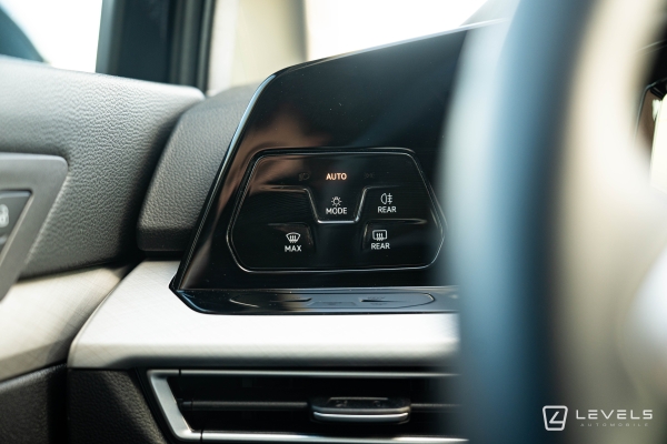  Volkswagen Golf 8 1.0 eTSI 110ch DSG7 Life Business