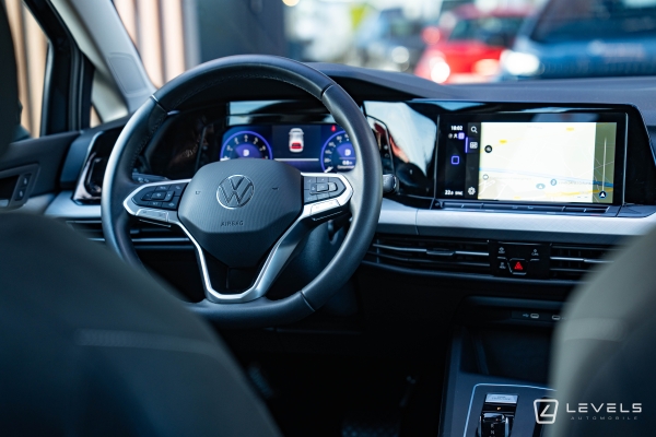  Volkswagen Golf 8 1.0 eTSI 110ch DSG7 Life Business