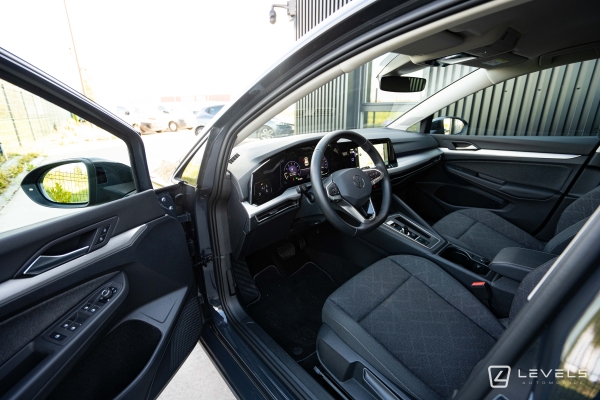  Volkswagen Golf 8 1.0 eTSI 110ch DSG7 Life Business