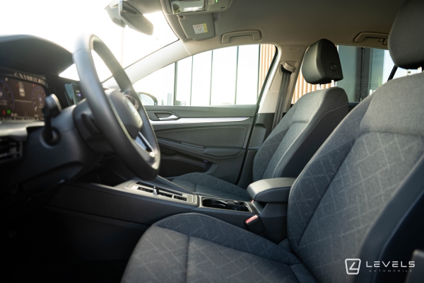  Volkswagen Golf 8 1.0 eTSI 110ch DSG7 Life Business