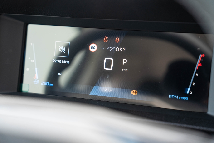Utilitaire PEUGEOT EXPERT XL 2.2 HDI 180 BVA CABINE APPROFONDIE 5 P 33325 €HT