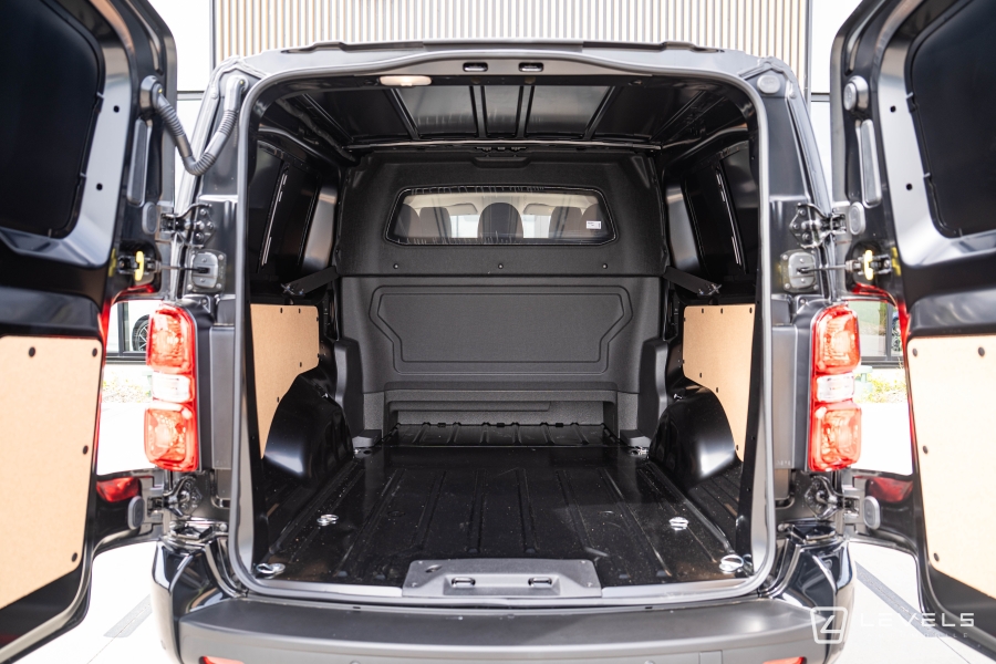Utilitaire PEUGEOT EXPERT XL 2.2 HDI 180 BVA CABINE APPROFONDIE 5 P 33325 €HT