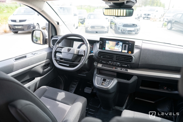 Utilitaire PEUGEOT EXPERT XL 2.2 HDI 180 BVA CABINE APPROFONDIE 5 P 33325 €HT