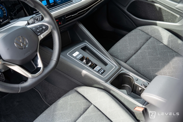  Volkswagen Golf 8 1.0 eTSI 110ch DSG7 Life Business