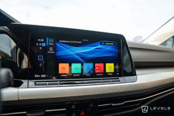  Volkswagen Golf 8 1.0 eTSI 110ch DSG7 Life Business