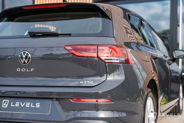  Volkswagen Golf 8 1.0 eTSI 110ch DSG7 Life Business