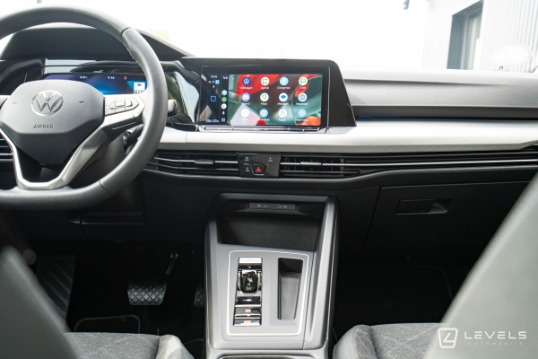  Volkswagen Golf 8 1.0 eTSI 110ch DSG7 Life Business