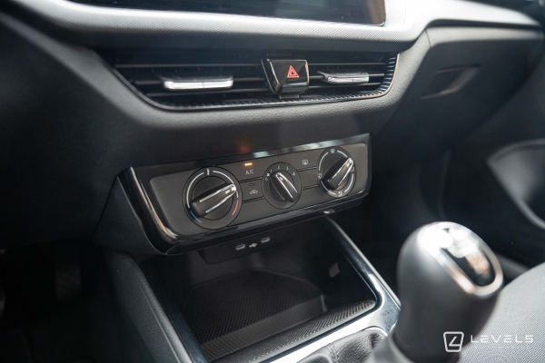 Skoda Fabia Ambition 1.0 MPI 80 Ch BVM5