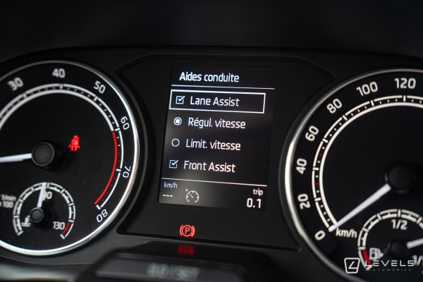 Skoda Fabia Ambition 1.0 MPI 80 Ch BVM5