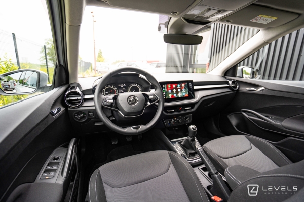 Skoda Fabia Ambition 1.0 MPI 80 Ch BVM5