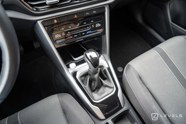 Volkswagen T-ROC II 1.5 ETSI EVO2 HYBRID 150 R-LINE DSG7