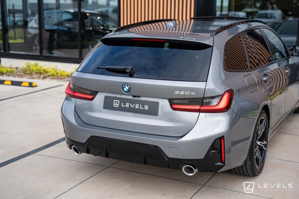 BMW SERIE 320e TOURING 204Ch M Sport