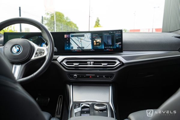 BMW SERIE 320e TOURING 204Ch M Sport