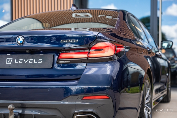 BMW Serie 520i 184 ch M Sport BVA8