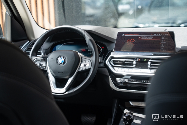 BMW X3 18D Sdrive 150 ch XLine
