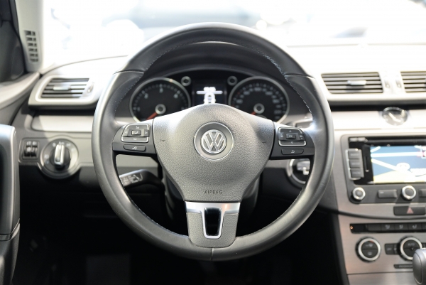  Volkswagen PASSAT 2.0 TDI 140 ch CONFORTLINE DSG