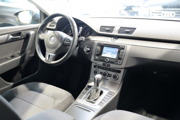  Volkswagen PASSAT 2.0 TDI 140 ch CONFORTLINE DSG