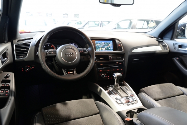 Audi Q5 QUATTRO V6 TDI 245 CH S LINE STRONIC