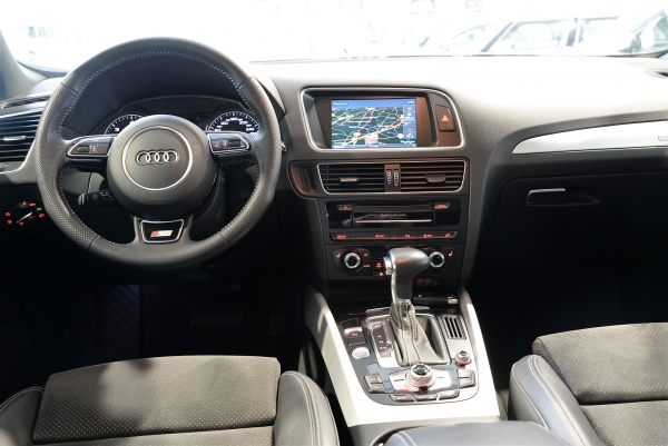 Audi Q5 QUATTRO V6 TDI 245 CH S LINE STRONIC