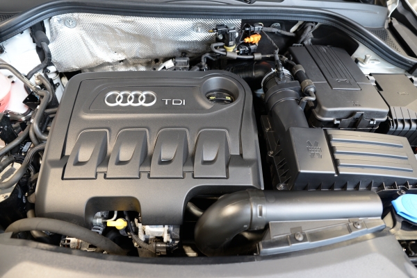 Audi Q3 2.0 TDI 140 CH BUSINESS LINE