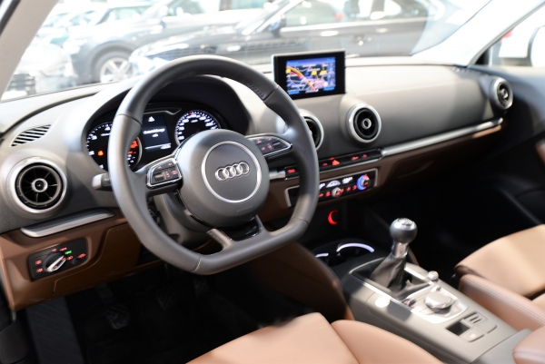 Audi A3 2.0 TDI 150 CH AMBITION LUXE