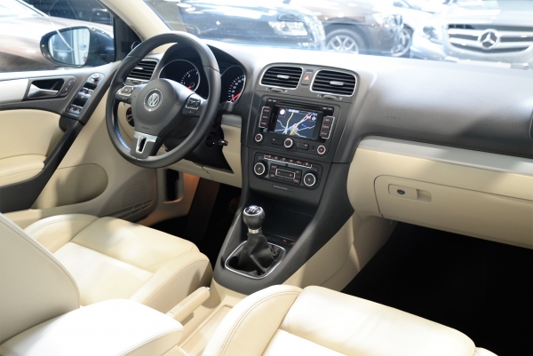  Volkswagen GOLF 2.0 TDI 140 CH CARAT EDITION