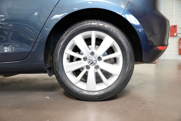  Volkswagen GOLF 2.0 TDI 140 CH CARAT EDITION