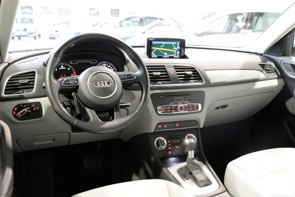 Audi Q3 QUATTRO TDI 177 CH AMBITION LUXE STRONIC