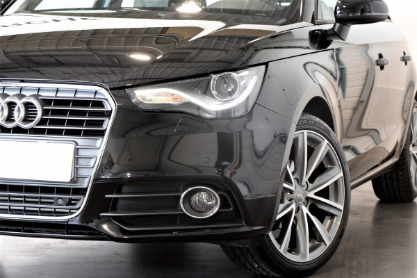 Audi A1 SPORTBACK TDI 90 CH AMBITION LUXE STRONIC