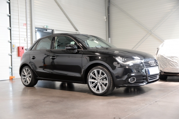 Audi A1 SPORTBACK TDI 90 CH AMBITION LUXE STRONIC