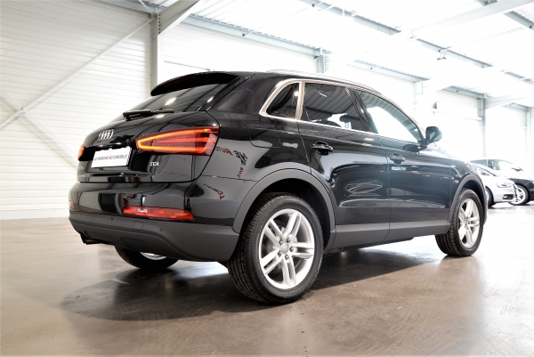 Audi Q3 2.0 TDI 140 S LINE