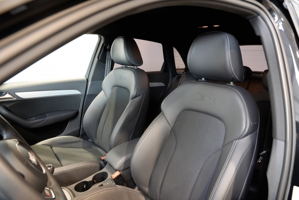 Audi Q3 2.0 TDI 140 S LINE