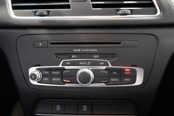 Audi Q3 2.0 TDI 140 S LINE